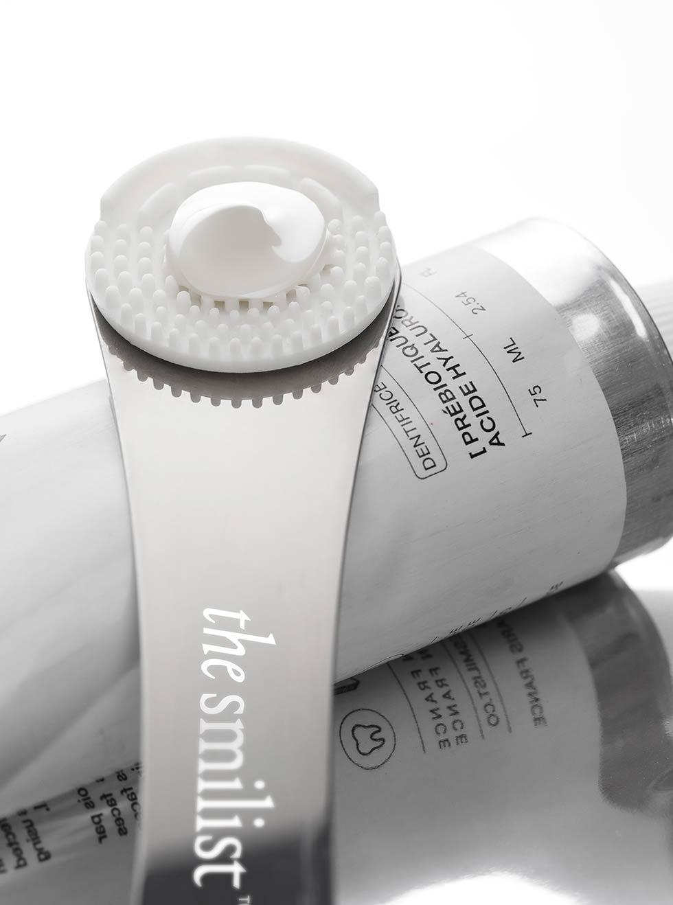 dentifrice_gratte_langue_the_smilist_focus