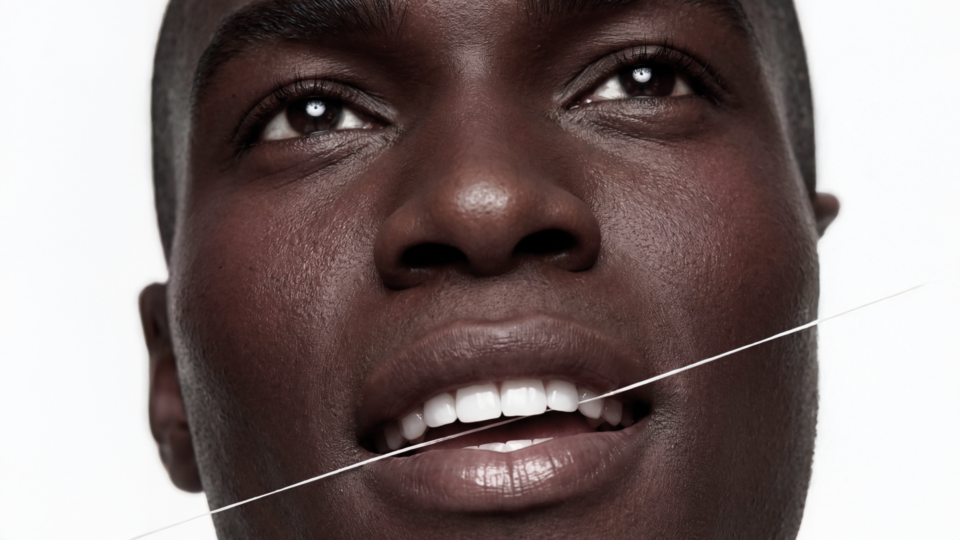What really happens between your teeth? The role of bacteria and dental floss