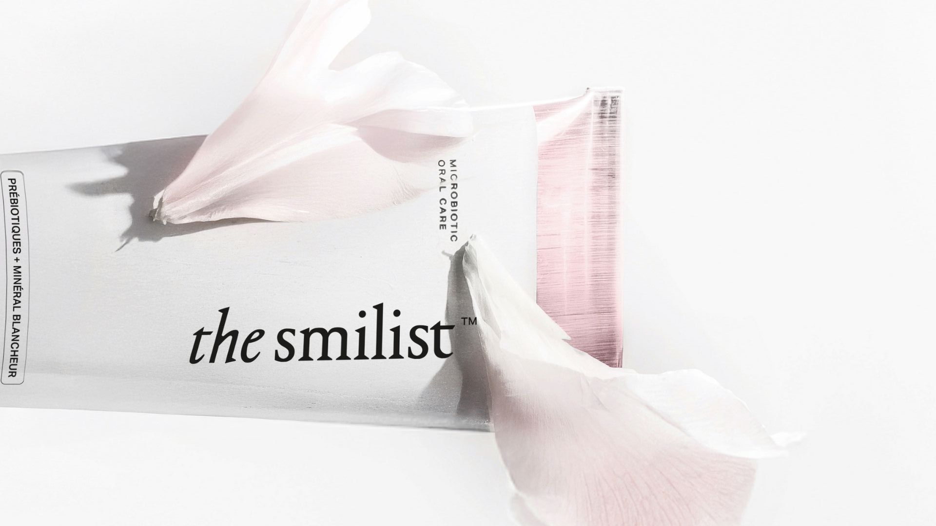 Natural toothpaste vs. chemical toothpaste: which one to choose for your oral health?